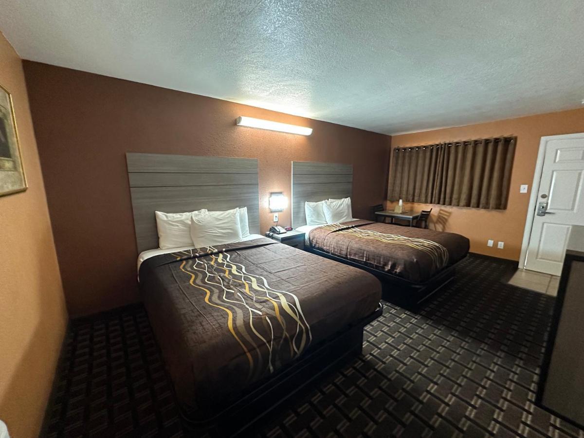 New Corral Motel Victorville Bagian luar foto