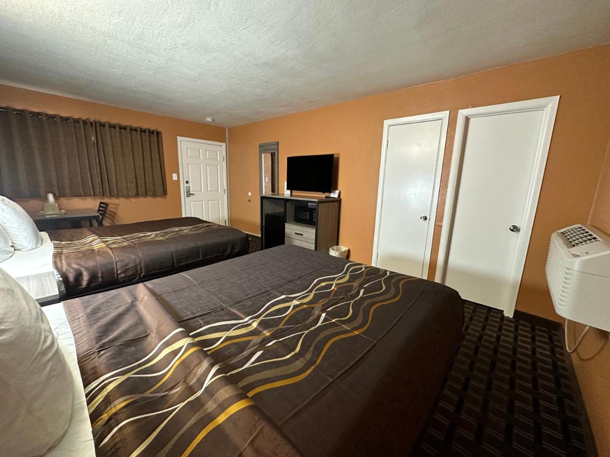 New Corral Motel Victorville Bagian luar foto
