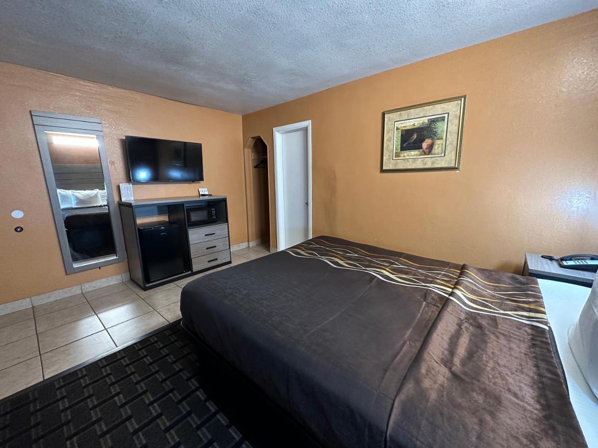 New Corral Motel Victorville Bagian luar foto