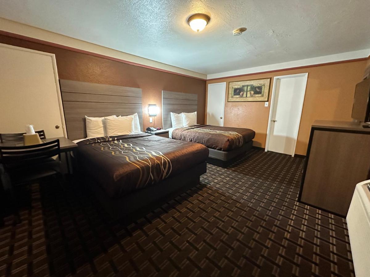 New Corral Motel Victorville Bagian luar foto