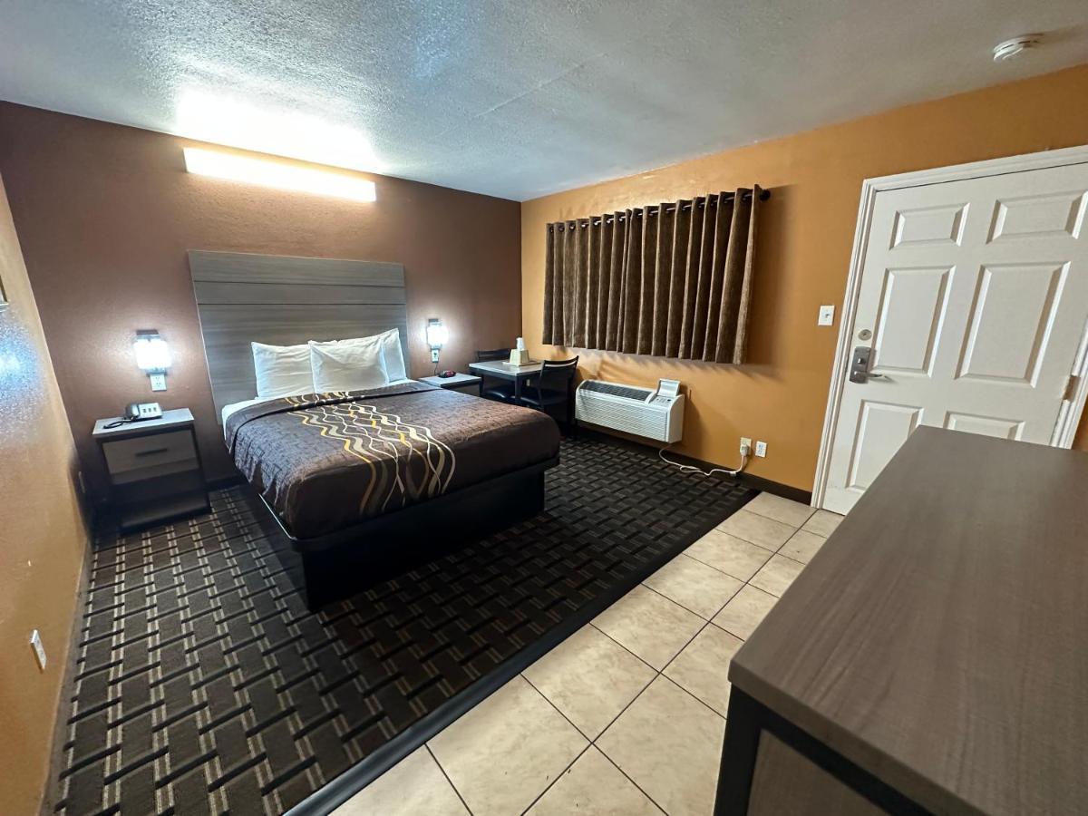 New Corral Motel Victorville Bagian luar foto