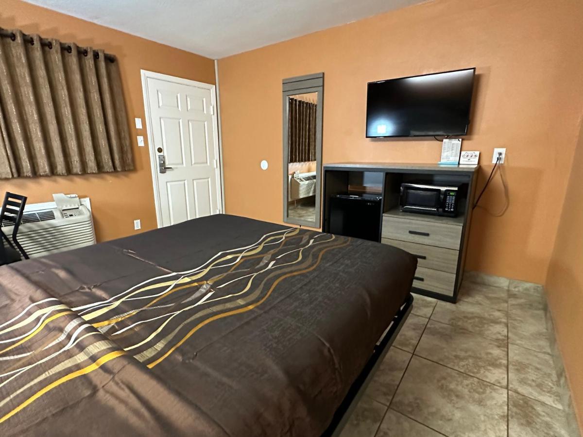 New Corral Motel Victorville Bagian luar foto